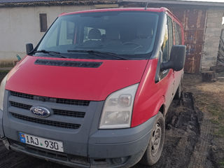 Ford Transit Courier