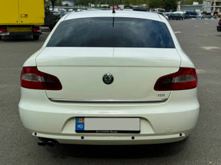 Skoda Superb foto 6