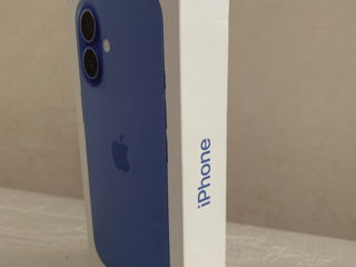 iPhone 16 128GB Ultramarine foto 2