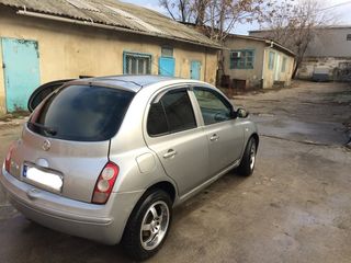 Nissan Micra foto 4