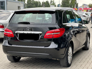 Mercedes B-Class foto 3