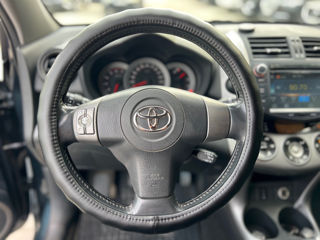 Toyota Rav 4 foto 11