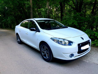 Renault Fluence foto 2