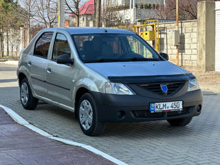 Dacia Logan foto 3