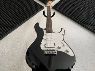 Yamaha Pacifica PAC 012 Black