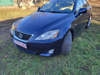 Lexus IS Series