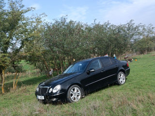 Mercedes E-Class foto 2