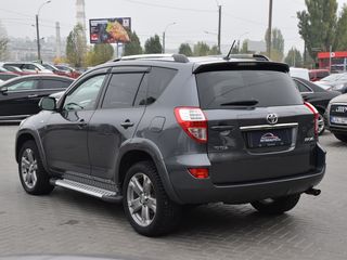 Toyota Rav 4 foto 3