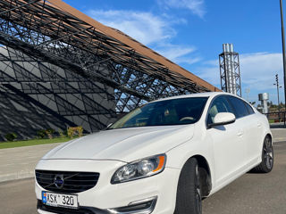 Volvo S60 foto 2