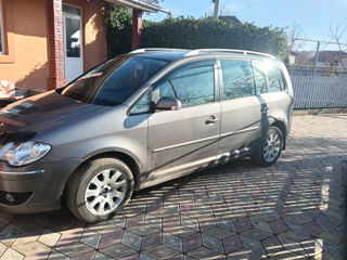 Volkswagen Touran foto 6