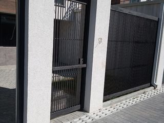 Lucrări din fier:porți, garduri, balustrade, scări...în stil modern sau clasic. foto 13