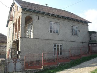 Чадыр-Лунга - продается незавершенный 2х-этажный дом foto 2