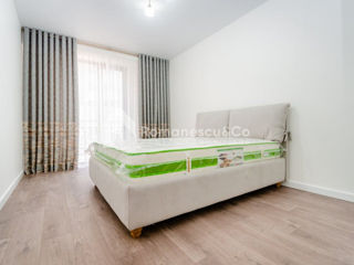 Apartament cu 2 camere, 85 m², Centru, Chișinău foto 3