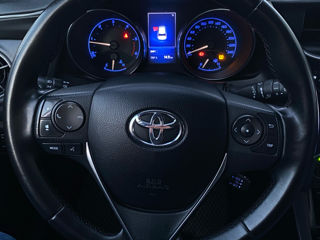 Toyota Auris foto 15