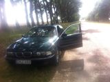 BMW 5 Series foto 4