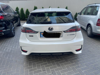 Lexus CT Series foto 2