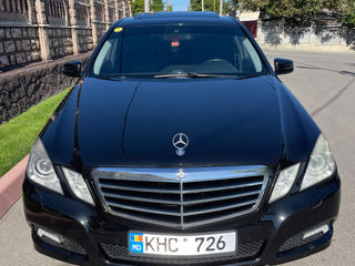 Mercedes E-Class foto 3