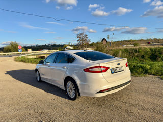 Ford Fusion foto 3