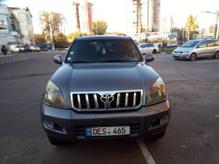 Toyota Land Cruiser Prado foto 4