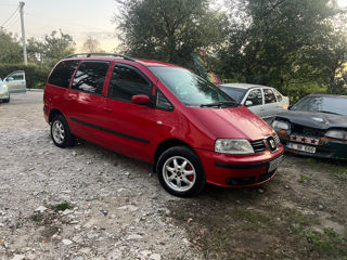 Volkswagen Sharan foto 2