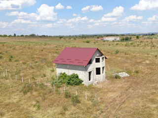 Casa nefinisată foto 2