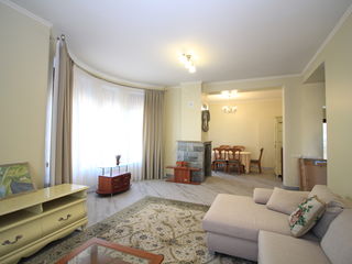 Casa noua, stil european, ideal pentru trai! Oferim chirie! foto 5