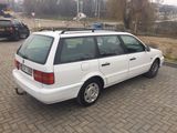 Volkswagen Passat foto 3