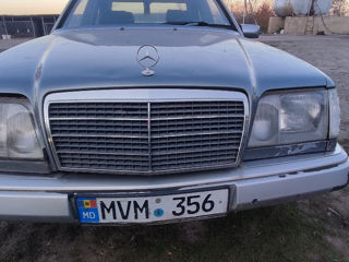 Продам мотор от Мерседес w 124 2 бензин