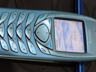 Nokia 6100 GSM: 900 1800 1900 Классика 2002 год - Nokia 8210 Классика 1999 год - Nokia 3510i 2002 г foto 2