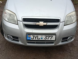 Chevrolet Aveo foto 2