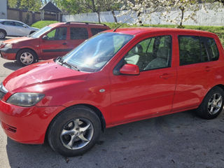 Mazda 2 foto 2