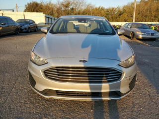 Ford Fusion foto 2