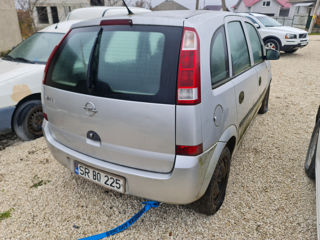 Opel Meriva foto 2