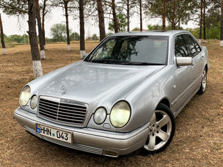 Mercedes E-Class