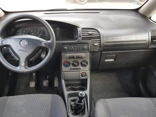 Opel Zafira foto 7