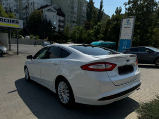 Ford Fusion foto 3