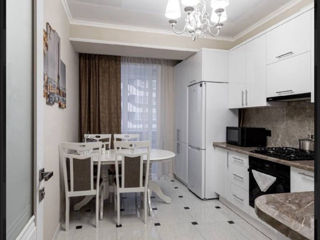 Apartament cu 1 cameră, 47 m², Centru, Chișinău foto 3