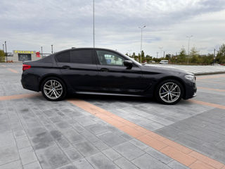 BMW 5 Series foto 4