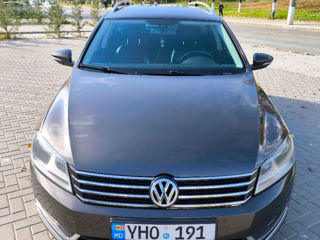 Volkswagen Passat foto 2