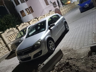 Opel Astra foto 1