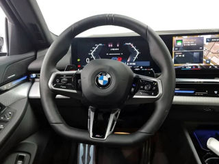 BMW 5 Series foto 13