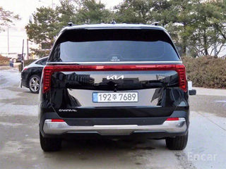 KIA Carnival foto 3