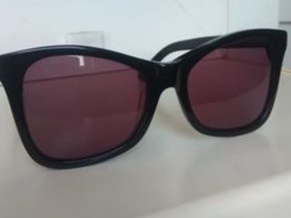 Karen Walker foto 2