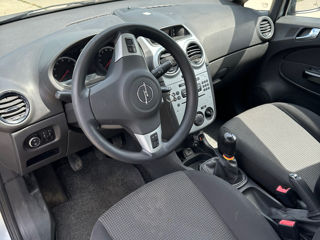 Opel Corsa foto 2