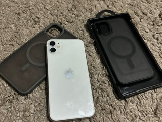 Vând iPhone  11 alb