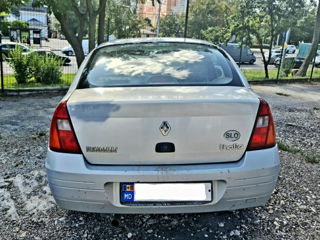 Renault Clio foto 3