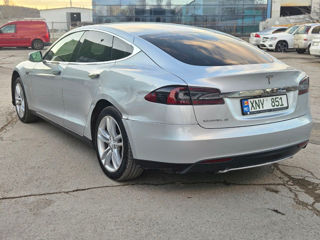 Tesla Model S foto 6