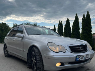 Mercedes C-Class