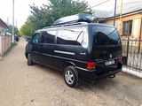 Volkswagen Caravelle foto 7