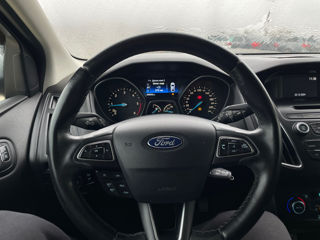 Ford Focus foto 12